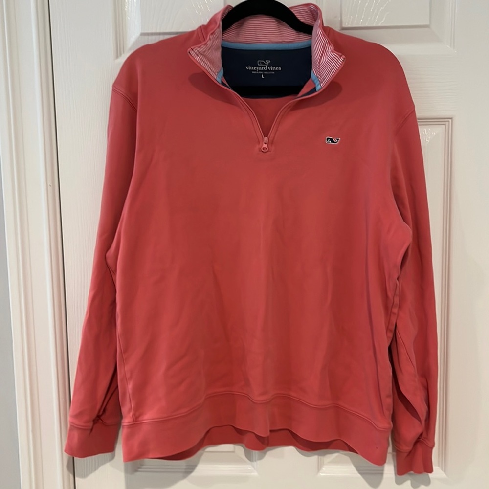 Vineyard Vines salmon pullover size large